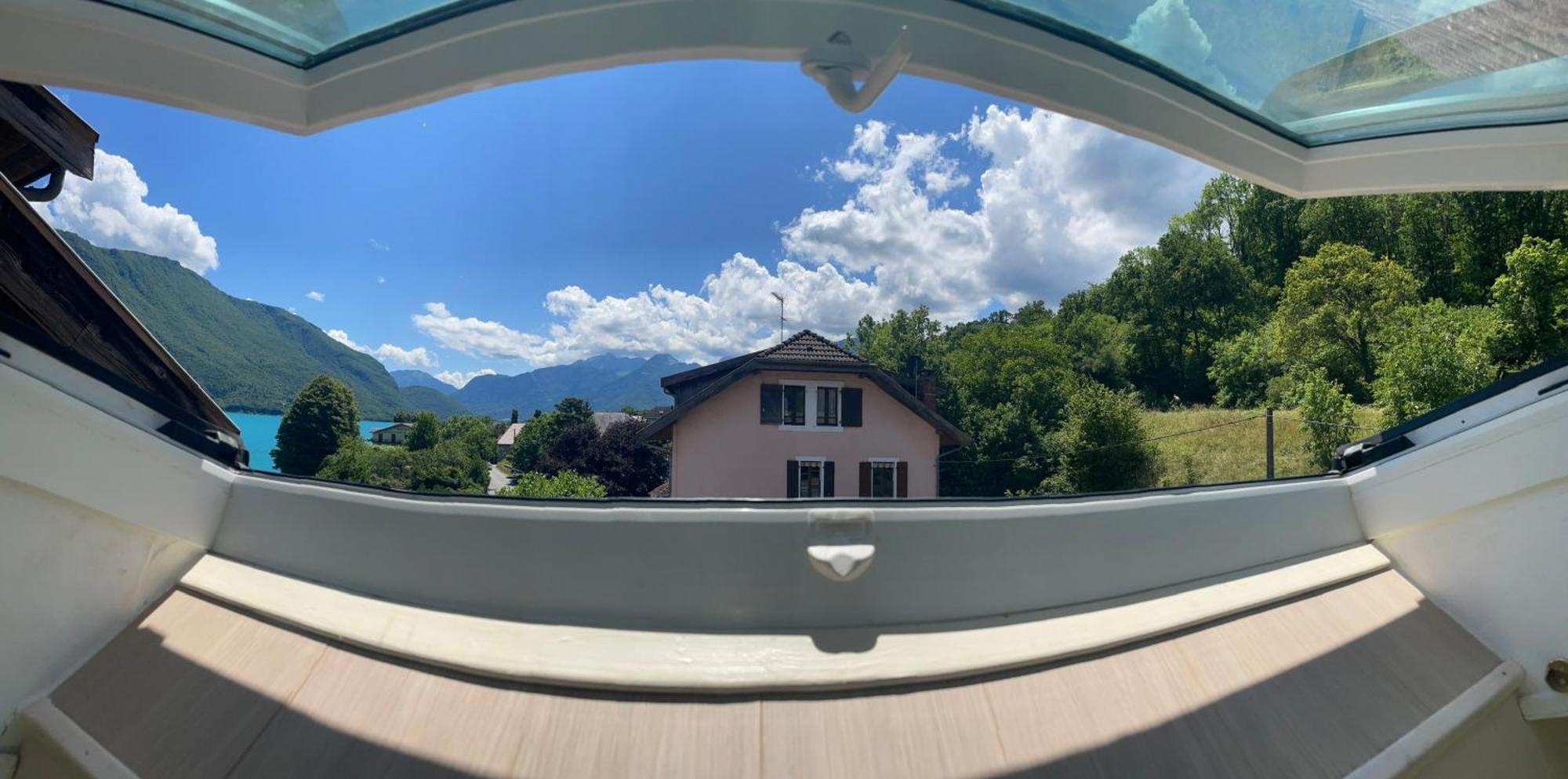 Rare 2 Bedroom With Private Beach On Lake Annecy ドゥサール エクステリア 写真